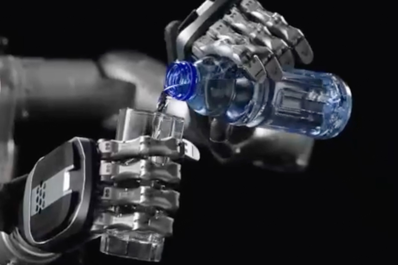 系列解读 | 今年会jinnianhui金字招牌灵巧手家族亮相：高自由度的创新突破